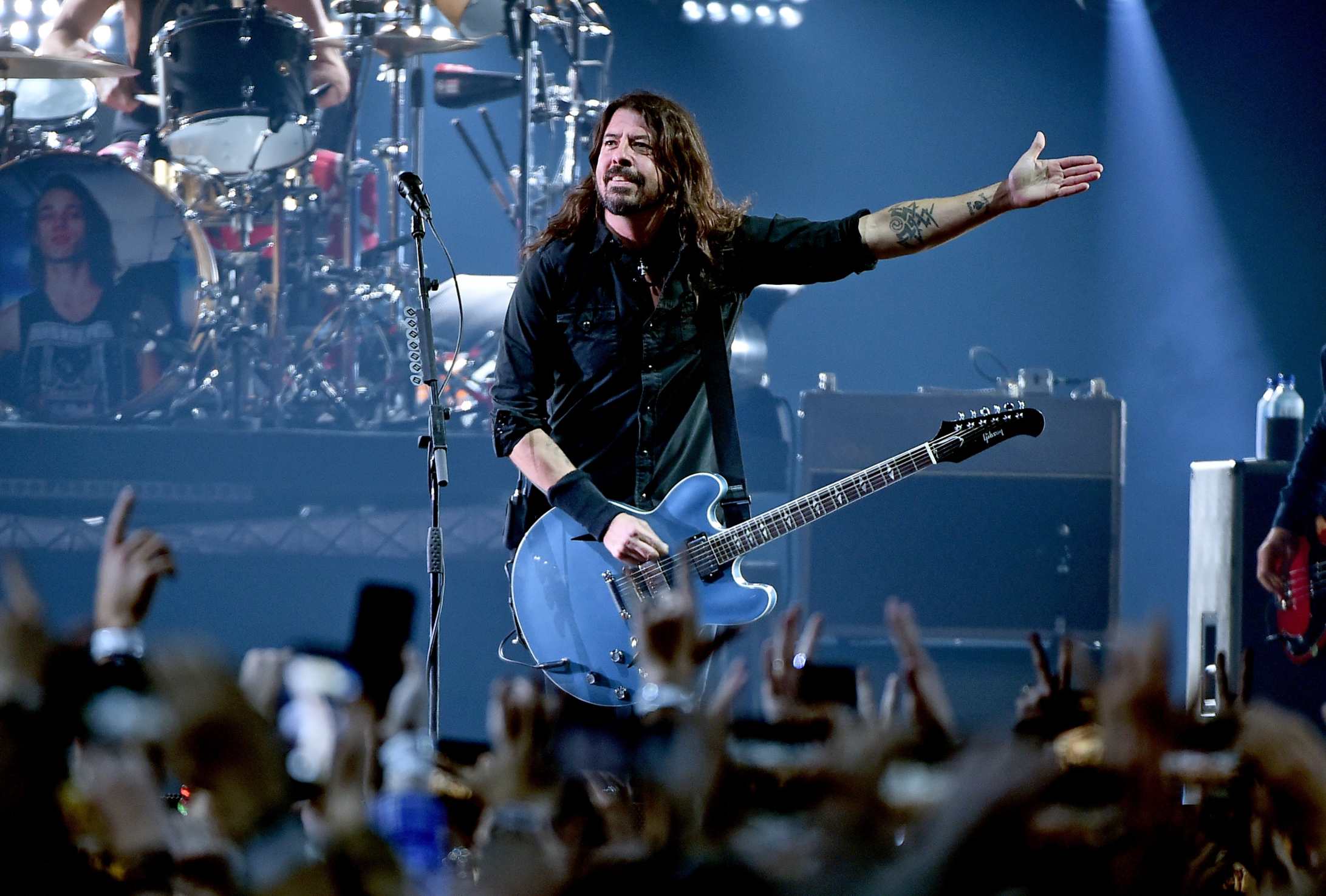 Foo Fighters presenta nueva canción ASPEN 102.3 RADIO Online